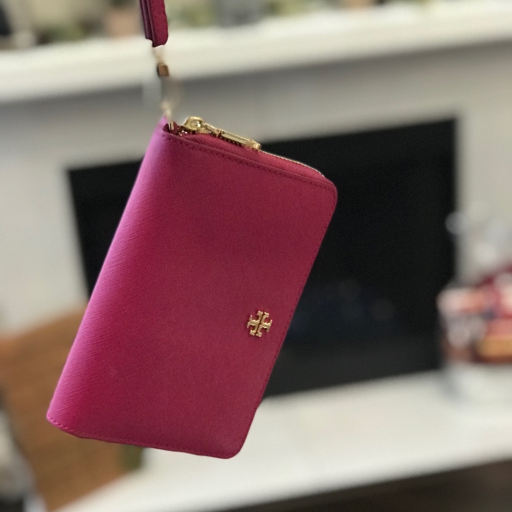 Tory Burch wallet